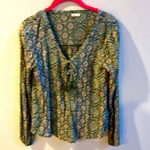 Hollister Long-Sleeved Blouse w/Lace Up Front. Brown/Burgundy/Orange size M